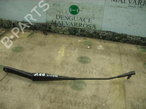 Used Front windshield wiper arm FORD FOCUS II (DA_, HCP, DP) [2004-2013]  3769623