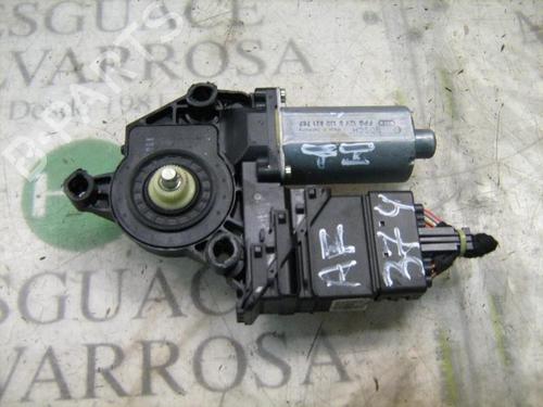 Motor elevalunas trasero izquierdo VW GOLF IV (1J1) 1.6 16V (105 hp) 3768759