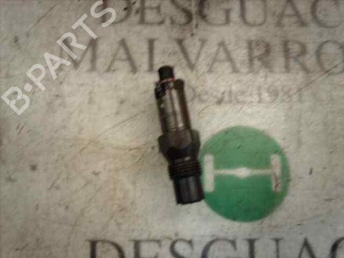 Used Injector FORD MONDEO I (GBP) 1.8 TD (88 hp) 3789047