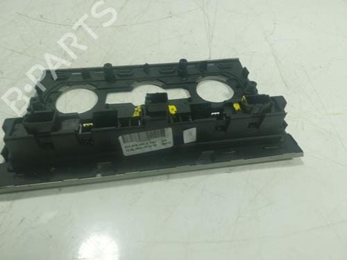 Warning switch SEAT ATECA (KH7, KHP) | BP17142837I22 - Image 3