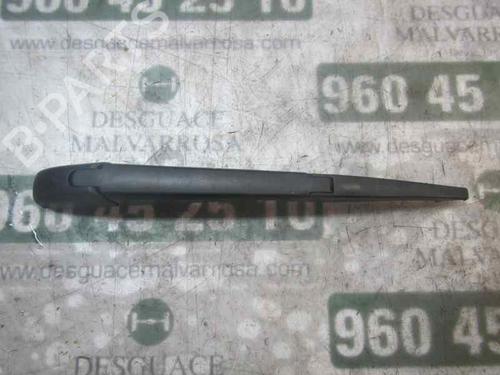 Used Rear windshield wiper arm TOYOTA RAV 4 IV (_A4_) 2.5 Hybrid (AVA42_) (197 hp) 4001327