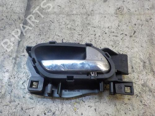 Used Rear right interior door handle Rear right interior door handle PEUGEOT 308 I (4A_, 4C_) 1.6 HDi (109 hp) 3851686 3851686