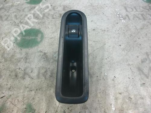 Used Left rear window switch Left rear window switch RENAULT GRAND SCÉNIC II (JM0/1_) [2004-2009] 3753698 3753698