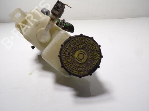 Brake master cylinder TOYOTA YARIS (_P13_) 1.0 (KSP130_, KSP130) | BP13038733M77 
