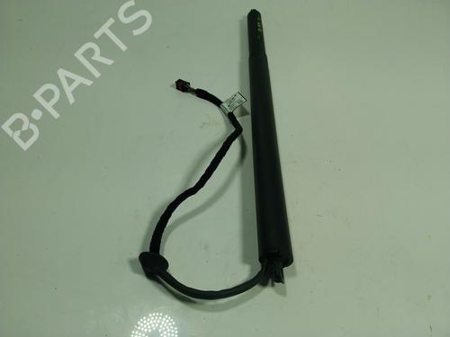 Used Tailgate lift support Tailgate lift support MASERATI LEVANTE SUV (M161) 3.0 S Q4 (430 hp) 17364859 17364859