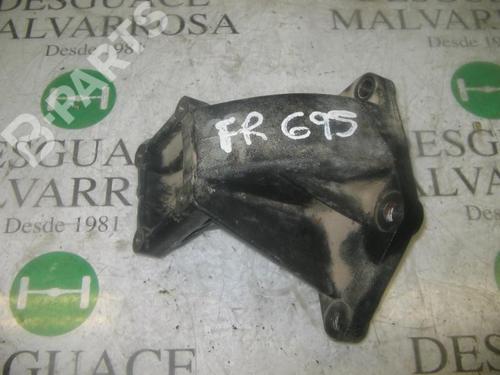 Used Engine mount Engine mount CITROËN JUMPER I Van (230L) 2.5 D (86 hp) 9085321 9085321