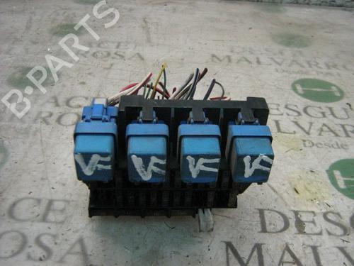 Used Fuse box Fuse box NISSAN VANETTE CARGO Van (HC 23) [1994-2002] 3774281 3774281