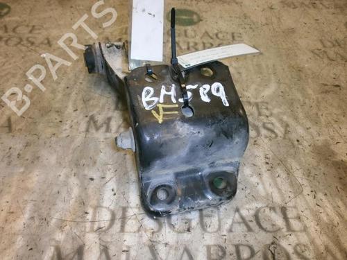 Used Right front suspension arm NISSAN PRIMERA Hatchback (P11) [1996-2002]  3785584