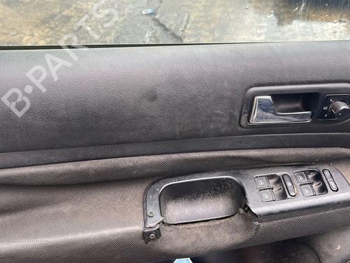 Høyre foran utvendig håndtak VW GOLF IV (1J1) 1.4 16V | BP11731573C129 