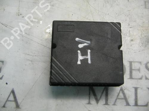 Electronic module TOYOTA CARINA E VI (_T19_) [1992-1997]  3766599