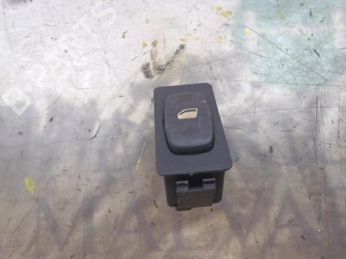 Used Right rear window switch Right rear window switch FIAT ULYSSE (179_) 2.2 JTD (128 hp) 3823460 3823460