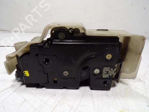 Used Front right lock VW TOUAREG (7LA, 7L6, 7L7) 3.0 V6 TDI (225 hp) 10921867