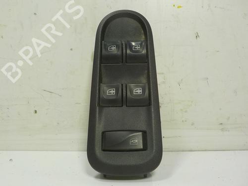 Used Left front window switch Left front window switch DACIA DUSTER (HS_) 1.5 dCi (109 hp) 15721805 15721805