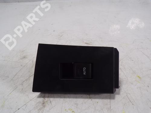 Used Right rear window switch Right rear window switch TOYOTA AURIS (_E18_) 1.8 Hybrid (ZWE186_, ZWE186R) (136 hp) 8933641 8933641