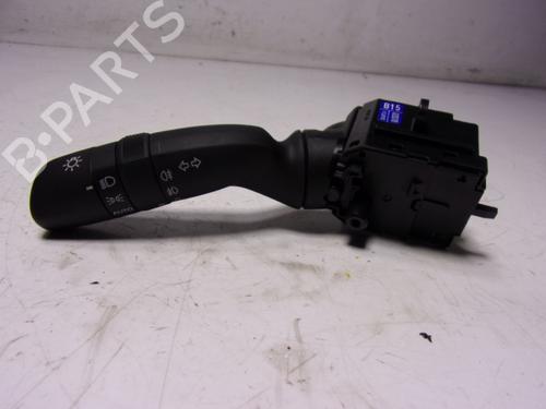 Used Headlight switch Headlight switch TOYOTA YARIS (_P21_, _PA1_, _PH1_) 1.5 Hybrid (MXPH11) (92 hp) 16819357 16819357