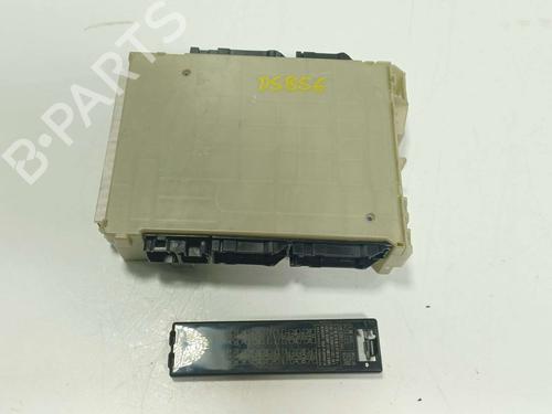 Used Fuse box Fuse box 37172917 37172917