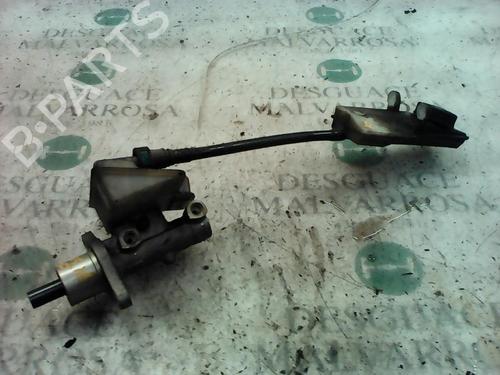 Used Brake master cylinder FORD FOCUS C-MAX (DM2) 1.6 TDCi (109 hp) 3817655