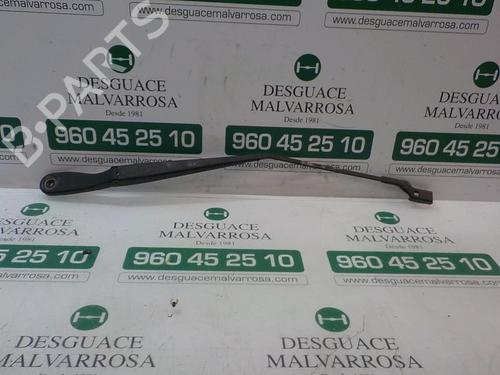 Used Front windshield wiper arm VOLVO C70 II Convertible (542) 2.4 (140 hp) 3865977
