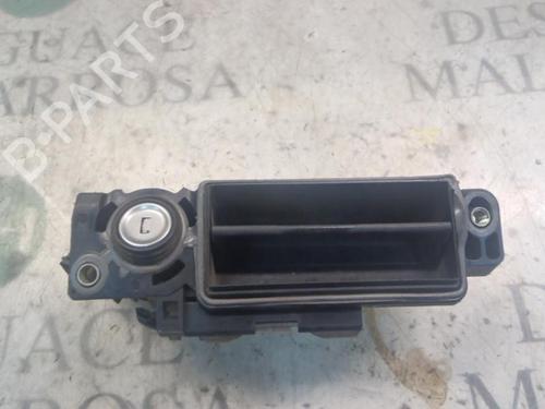 Used Tailgate handle Tailgate handle 6617025 6617025