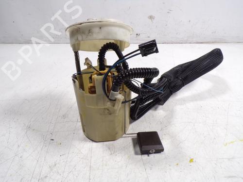 Used Fuel pump Fuel pump MERCEDES-BENZ E-CLASS (W211) E 200 CDI (211.004) (122 hp) 8882114 8882114