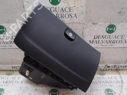Porta-luvas Porta-luvas PEUGEOT 407 (6D_) 2.0 HDi 135 (6DRHRH, 6DRHRE, 6DRHRG, 6DRHRJ) (136 hp) 3818578 3818578