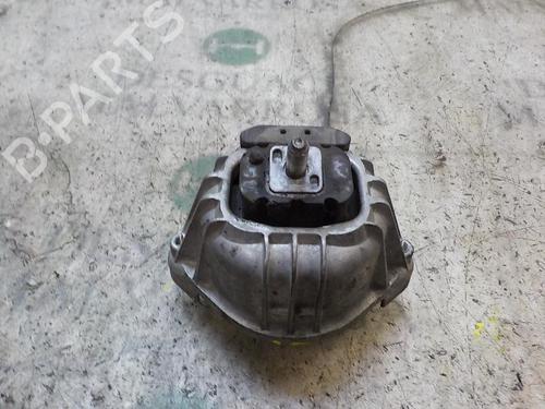 Used Engine mount BMW 3 (E90) 320 d (177 hp) 9081177