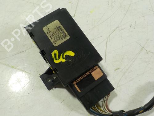 Used Electronic module Electronic module FORD MONDEO II (BAP) 2.0 i (131 hp) 8630133 8630133