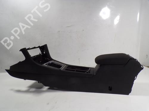 Used Armrest / Center console VW GOLF VII (5G1, BQ1, BE1, BE2) [2012-2021]  8502179