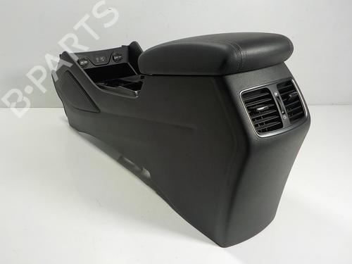 Used Armrest / Center console Armrest / Center console HYUNDAI TUCSON (TL, TLE) 1.7 CRDi (116 hp) 11516608 11516608