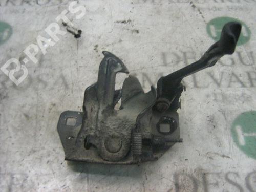 Used Hood lock Hood lock CHRYSLER VOYAGER / GRAND VOYAGER III (GS_, NS_) 2.5 TD (116 hp) 8772472 8772472