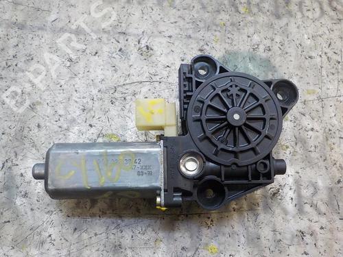 Rudehejsemotor bagstkærm højre MERCEDES-BENZ C-CLASS (W203) [2000-2007]  3848273