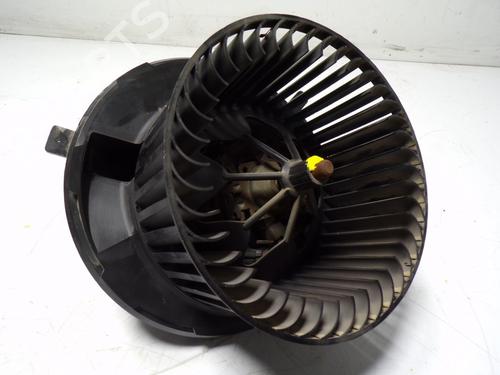 Used Heater blower motor Heater blower motor SKODA YETI (5L) 1.2 TSI (105 hp) 13404902 13404902