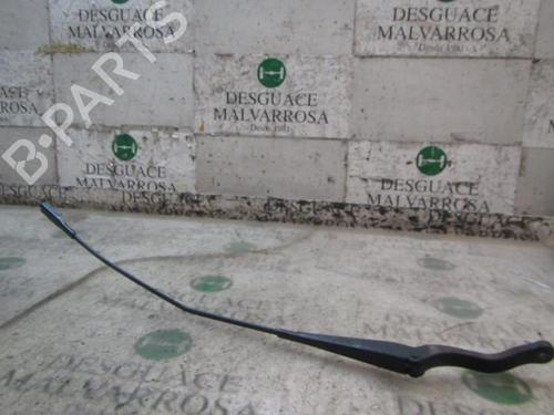 Used Front windshield wiper arm OPEL CORSA D (S07) 1.3 CDTI (L08, L68) (75 hp) 3835491