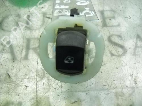 Used Right front window switch Right front window switch RENAULT MEGANE II (BM0/1_, CM0/1_) 1.5 dCi (BM1E, CM1E) (106 hp) 3770291 3770291