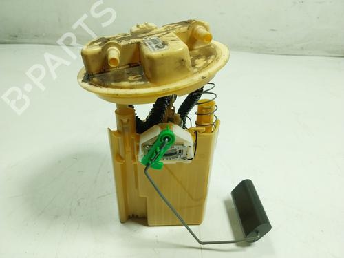 Used Fuel pump DACIA SANDERO II 1.5 dCi 75 / Blue dCi 75 (B8JW, B8M4, B8AH, B8M7, B8M6) (75 hp) 16865926