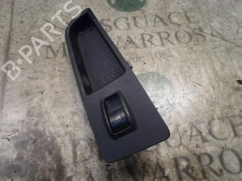 Used Right front window switch Right front window switch FIAT LINEA (323_, 110_) 1.3 D Multijet (323AXB11, 323AXB1A) (90 hp) 4007534 4007534