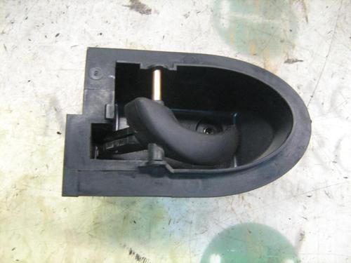 Used Front left interior door handle Front left interior door handle FORD FIESTA IV (JA_, JB_) [1995-2006] 3767957 3767957