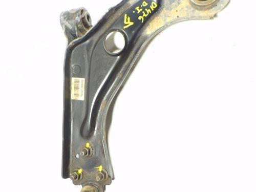 Used Left front suspension arm PEUGEOT 308 II (LB_, LP_, LW_, LH_, L3_) [2013-2021]  9096623
