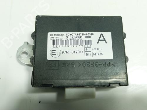 Used Electronic module Electronic module TOYOTA LAND CRUISER PRADO (_J12_) 3.0 D-4D (KDJ120, KDJ125) (163 hp) 33534698 33534698