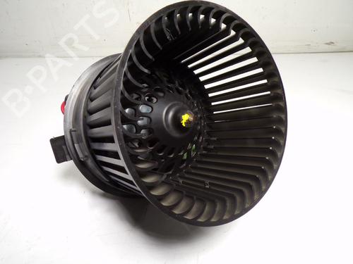 Used Heater blower motor Heater blower motor PEUGEOT 2008 I (CU_) 1.5 BlueHDI 100 (102 hp) 15070981 15070981