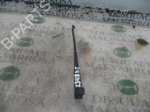 Used Front windshield wiper arm Front windshield wiper arm 3735294 3735294