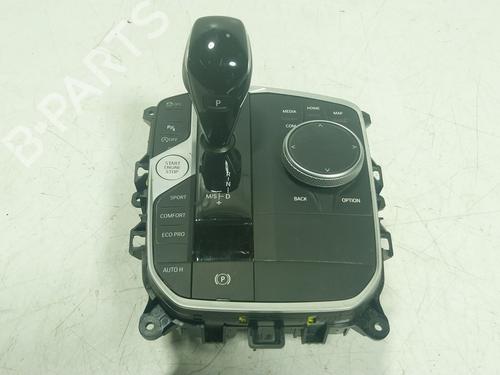 Used Gear lever BMW 1 (F40) 118 d (150 hp) 31131420