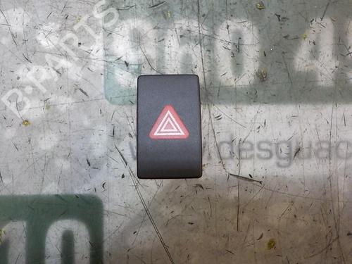 Used Warning switch Warning switch VW GOLF VI (5K1) 1.6 TDI (90 hp) 3858333 3858333