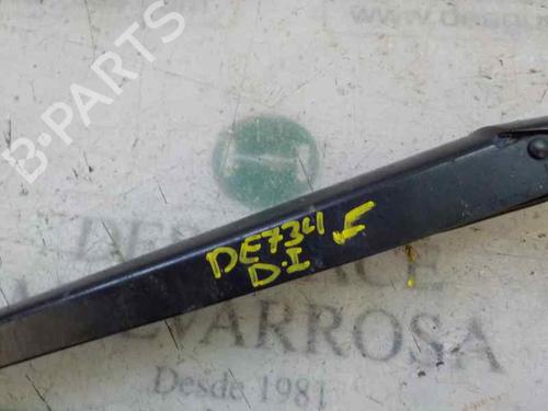 Front windshield wiper arm LAND ROVER RANGE ROVER SPORT I (L320) 2.7 D 4x4 | BP5668897C143 