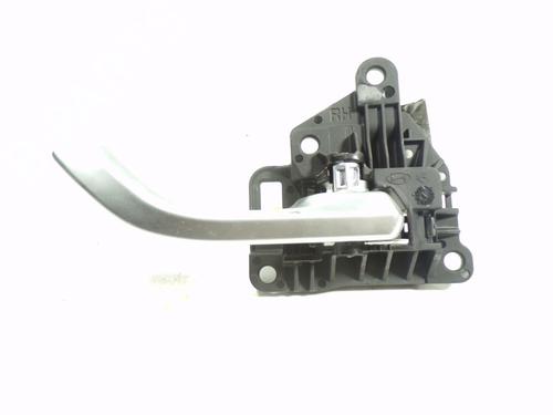 front-right-interior-door-handle-hyundai-i30-fastback-pde-pden-82620g4010vcs-2017-9083583 main image