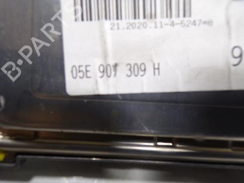 Engine control unit (ECU) AUDI A3 Sportback (8VA, 8VF) | BP15647720M57