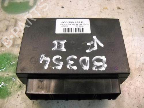 Used Electronic module Electronic module SEAT IBIZA III (6L1) 1.9 SDI (64 hp) 3735181 3735181