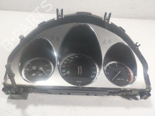 Kombinert Instrument MERCEDES-BENZ C-CLASS (W204) C 200 CDI (204.001) (136 hp) 17609071