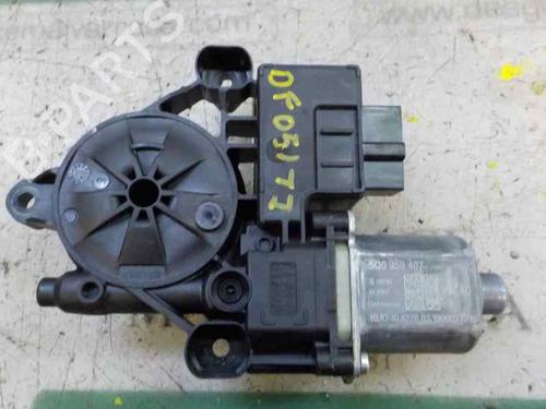 Left rear window motor VW GOLF VII (5G1, BQ1, BE1, BE2) 1.5 TSI 5Q0959407 | 5Q0959407 | 0130822695