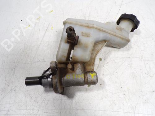 Used Brake master cylinder KIA SPORTAGE III (SL) 1.7 CRDi (116 hp) 8694813